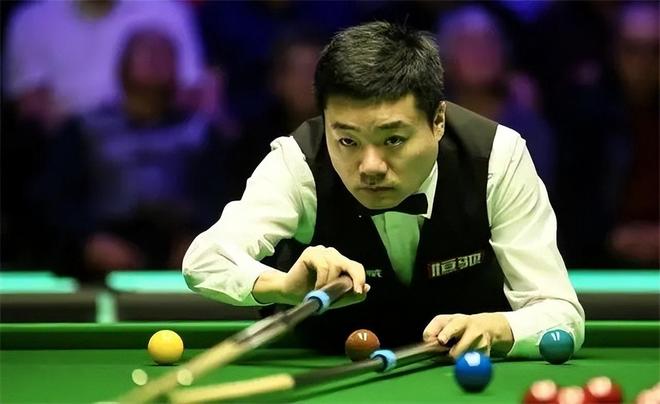 足球风格偏 足球风格偏